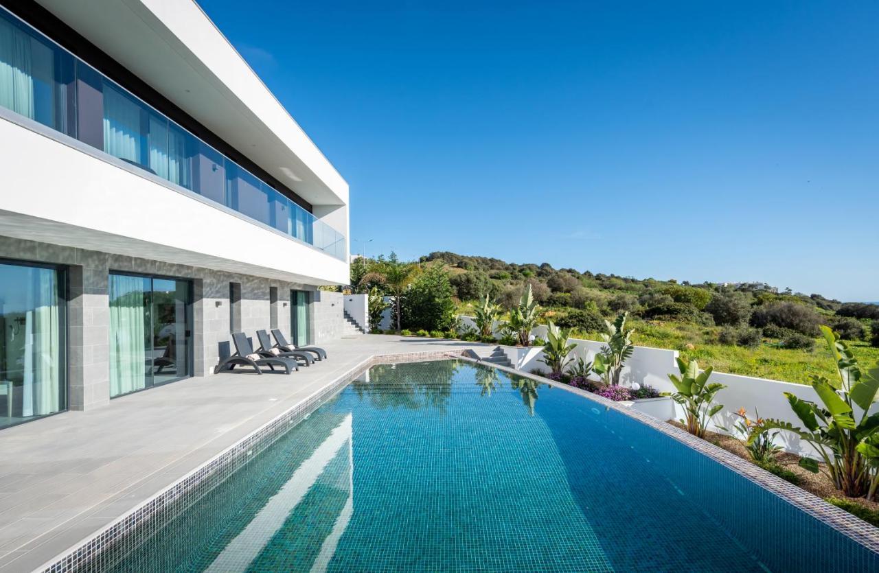 לאגוּ‏ש Vila Luna B&B מראה חיצוני תמונה